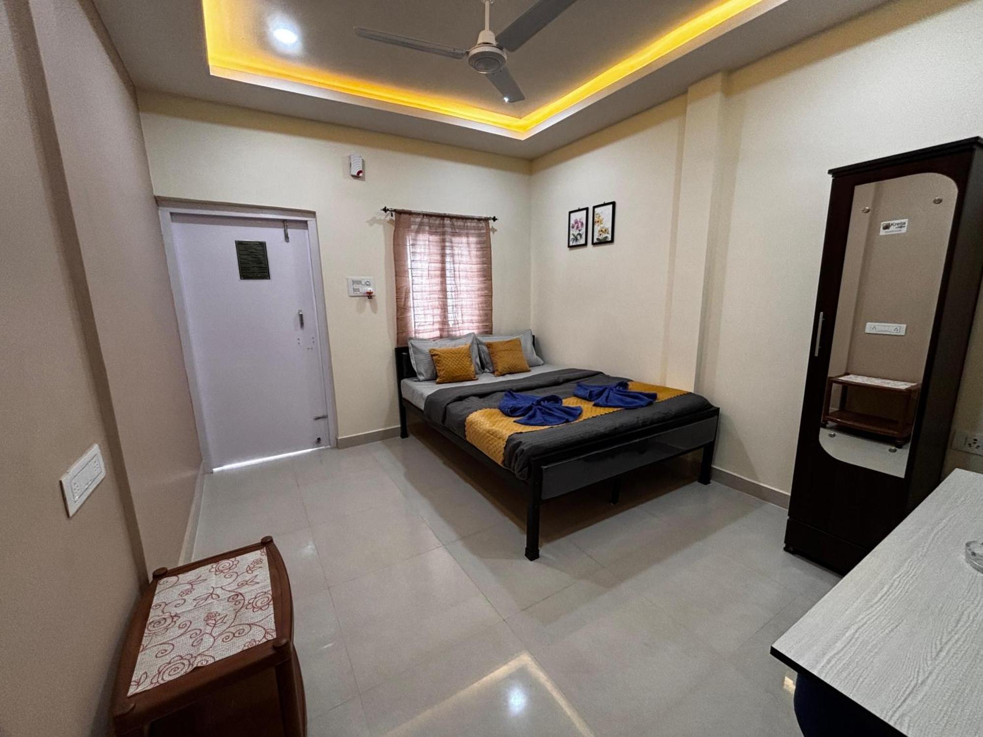 The Gulmohar Inn Guwahati Eksteriør bilde